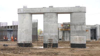 Херсонський мостоперехід: строки здачі в експлуатацію подовжили до 24 серпня Херсонський мостоперехід: строки здачі в експлуатацію подовжили до 24 серпня