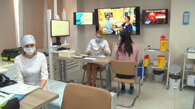 В лікарні Мечникова розпочали вакцинацію працівників В лікарні Мечникова розпочали вакцинацію працівників