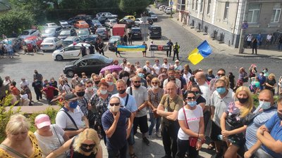 Акція протесту та зірване засідання: ветерани АТО вимагають вибачень від Луцькради Акція протесту та зірване засідання: ветерани АТО вимагають вибачень від Луцькради