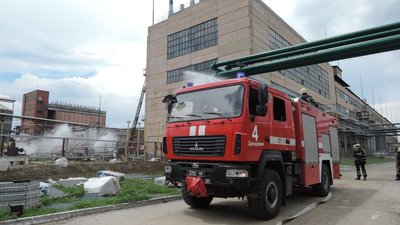 На Пологівщині відбулися тактико-спеціальні навчання рятувальників та працівників олійного заводу