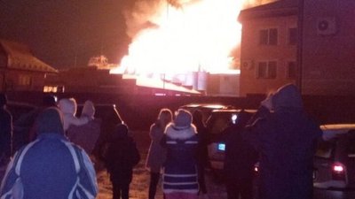 На Тернопільщині горять складські приміщення