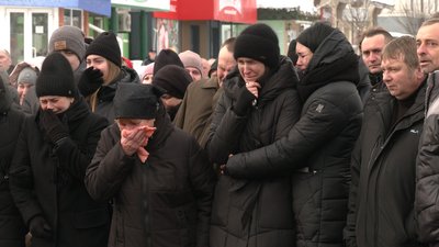 Рідні та близькі прощаються з братами Камишними з Чернігівщини Рідні та близькі прощаються з братами Камишними з Чернігівщини