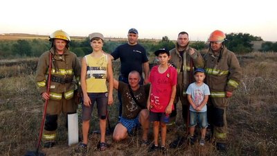 В Одеській області школярі зупинили пожежу: вогонь наближався до дачного масиву