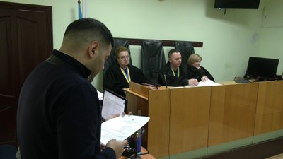 Влаштувався на оборонне підприємство, збирав дані про техніку. У Кропивницькому судять підозрюваного у держзраді. Влаштувався на оборонне підприємство, збирав дані про техніку. У Кропивницькому судять підозрюваного у держзраді.