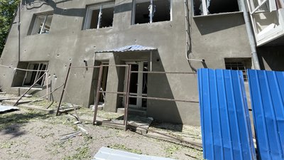 "Я приїхав на роботу, тільки вийшов з автівки і почалися обстріли": херсонець про ранкову атаку РФ