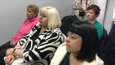 Переселенка із Херсона на Житомирщині відкрила простір для адаптації жінок до умов війни Переселенка із Херсона на Житомирщині відкрила простір для адаптації жінок до умов війни
