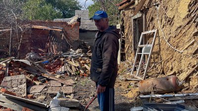Як після окупації живе Руська Лозова на Харківщині, яку звільнили у травні Як після окупації живе Руська Лозова на Харківщині, яку звільнили у травні