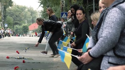 На Сумщині провели в останню путь захисника Віталія Копитька, який загинув у Маріуполі На Сумщині провели в останню путь захисника Віталія Копитька, який загинув у Маріуполі