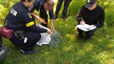 На Черкащині браконьєри виловили риби майже на 80 тисяч гривень На Черкащині браконьєри виловили риби майже на 80 тисяч гривень