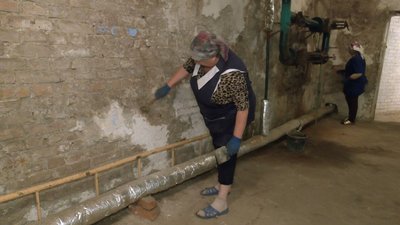 В Луцькій школі облаштовують укриття, щоб першого вересня діти повернулися до очного навчання В Луцькій школі облаштовують укриття, щоб першого вересня діти повернулися до очного навчання
