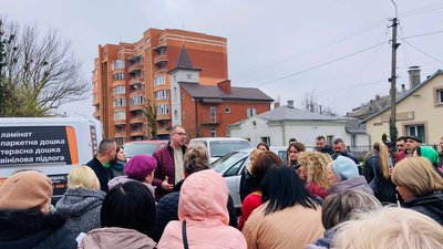 Великодні кошики роздали одиноким тернополянам Великодні кошики роздали одиноким тернополянам