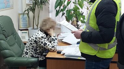 Посадовиці Держлікслужби повідомили про підозру через ввезення фальшивих ліків