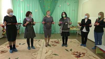 У Рівному плетуть "Вервечку добра" для онкохворих діток У Рівному плетуть "Вервечку добра" для онкохворих діток