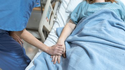 Третина онкохворих жителів Житомирщини потребують паліативної допомоги. Де і як її надають? Третина онкохворих жителів Житомирщини потребують паліативної допомоги. Де і як її надають?