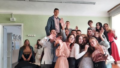 У чотирьох кропивницьких школах пролунав останній дзвоник для одинадцятикласників
