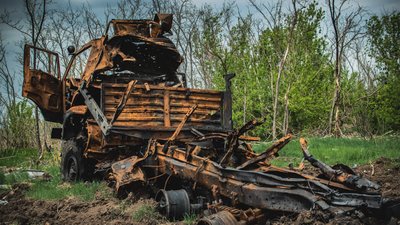 Вибухонебезпечні "подарунки" від РФ. Миколаївські нацгвардійці розміновують територію області Вибухонебезпечні "подарунки" від РФ. Миколаївські нацгвардійці розміновують територію області