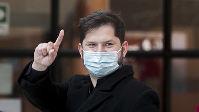 На президентських виборах у Чилі перемагає колишній студентський активіст