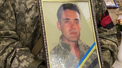 У Полтаві прощаються із полеглим Миколою Атаманюком У Полтаві прощаються із полеглим Миколою Атаманюком