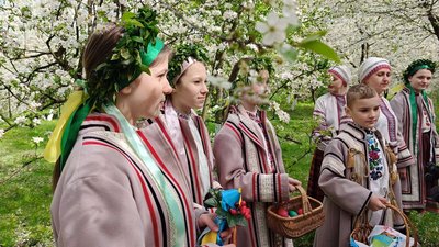 "Скуштував 24 паски й виграв у лотерею": великодні традиції на Волині "Скуштував 24 паски й виграв у лотерею": великодні традиції на Волині