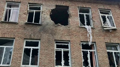 "Градами" та з важкої артилерії: російські війська обстріляли Нікопольський район Дніпропетровщини