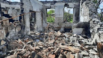 Переселенка з Маріуполя Олена Вялкова: "10 мін скинули на мій будинок"