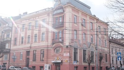 Будинок Спілки лікарів Буковини на вулиці Горького