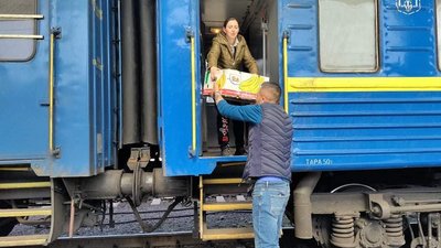 "Я навчилася бути сміливою". Як прикарпатка Світлана Гаєвська допомагає маріупольцям "Я навчилася бути сміливою". Як прикарпатка Світлана Гаєвська допомагає маріупольцям