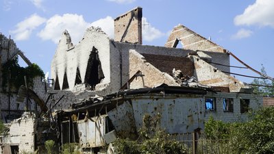 "Коля, давай швидше". Як працюють бойові медики Нацгвардії на Донеччині "Коля, давай швидше". Як працюють бойові медики Нацгвардії на Донеччині