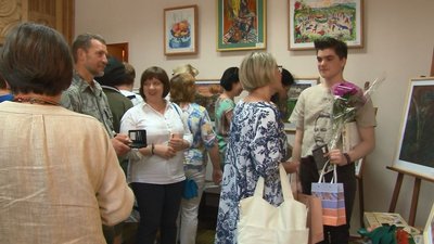 Показує у картинах любов до історії: у Черкасах 16-річний художник презентував виставку Показує у картинах любов до історії: у Черкасах 16-річний художник презентував виставку