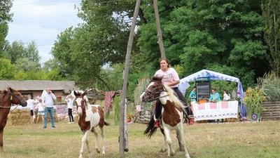 На Житомирщині пройшов фестиваль млинців "Радомлин"