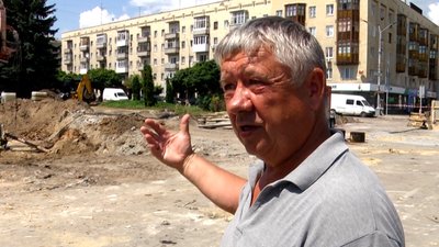 У Житомирі почали готувати ділянку під 50-метровий флагшток із державним прапором України У Житомирі почали готувати ділянку під 50-метровий флагшток із державним прапором України