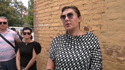 У Чернігові попрощалися з жертвами ракетної атаки Назаром Ющенком, Наталією Торією та Дмитром Маглічем У Чернігові попрощалися з жертвами ракетної атаки Назаром Ющенком, Наталією Торією та Дмитром Маглічем