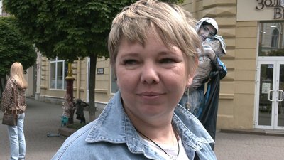 Актори театру пантоміми представили перформанс "Ніжність" Актори театру пантоміми представили перформанс "Ніжність"
