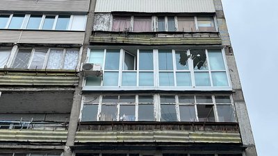 Внаслідок атаки військ РФ по Дніпру є пошкодження в одному з районів: що кажуть місцеві жителі