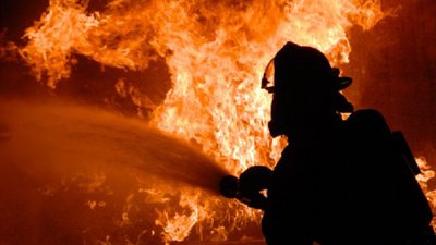 Пожежі на Миколаївщині. Внаслідок обстрілу з боку військ РФ горів магазин