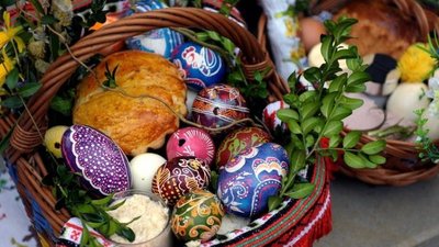 Православні християни відзначають Великдень Православні християни відзначають Великдень