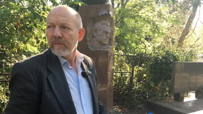 "Не можна стріляти в журналіста": в Одесі вшанували пам'ять Бориса Дерев’янка "Не можна стріляти в журналіста": в Одесі вшанували пам'ять Бориса Дерев’янка