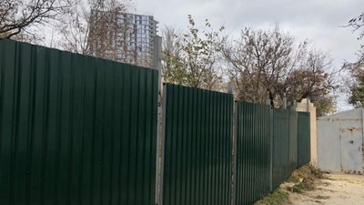 Підприємця з Одеси підозрюють у забудові прибережжя попри заборону суду