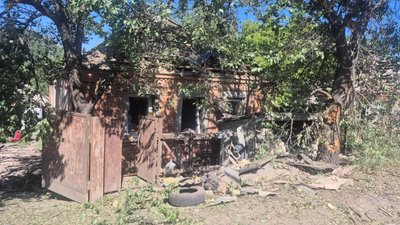 Слов'янськ: за добу поранені чотири людини: військо РФ масовано обстріляло громаду