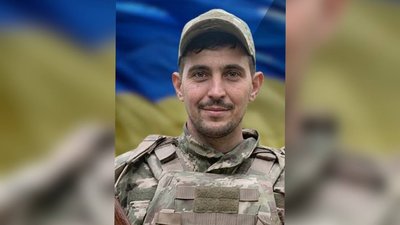Полеглий ВІйськовий з Чернівців Тарас Скінтей