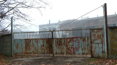 Жителі проти. У Дзвиняцькій громаді на Франківщині не працюватиме цех з перероблення відходів