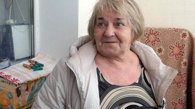 Як мешканці Шостки справляються з наслідками ракетного обстрілу Як мешканці Шостки справляються з наслідками ракетного обстрілу