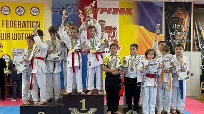 Спортсмени з Дніпра вибороли 42 медалі на турнірі зі стильового карате