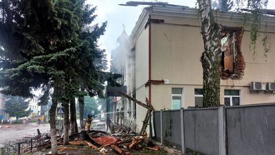 Атака "Шахедів" на Білопілля: що розповідають місцеві мешканці Атака "Шахедів" на Білопілля: що розповідають місцеві мешканці