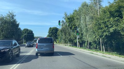 У режимі "зелена хвиля": на трасі Луцьк – Рованці запрацювала частина світлофорів У режимі "зелена хвиля": на трасі Луцьк – Рованці запрацювала частина світлофорів
