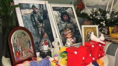 Фотографії Олексія у військовій формі