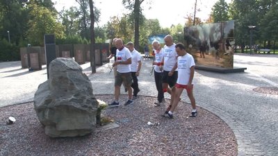 До Дніпра приїхали учасники велопробігу “Вшануємо пам'ять захисників України” До Дніпра приїхали учасники велопробігу “Вшануємо пам'ять захисників України”