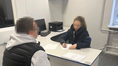 12-річна дівчина, яка народила дитину