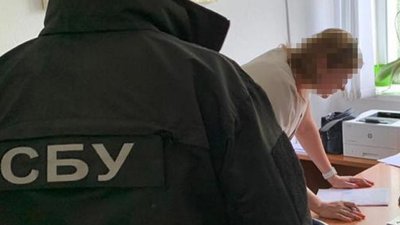 Придбали кисневі концентратори зі збитками на понад 4 млн грн: двом сумським посадовцям повідомили про підозру Придбали кисневі концентратори зі збитками на понад 4 млн грн: двом сумським посадовцям повідомили про підозру