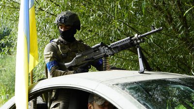 "Гірше, аніж в будь-якому фільмі": фоторепортаж зі звільненого Ізюма "Гірше, аніж в будь-якому фільмі": фоторепортаж зі звільненого Ізюма